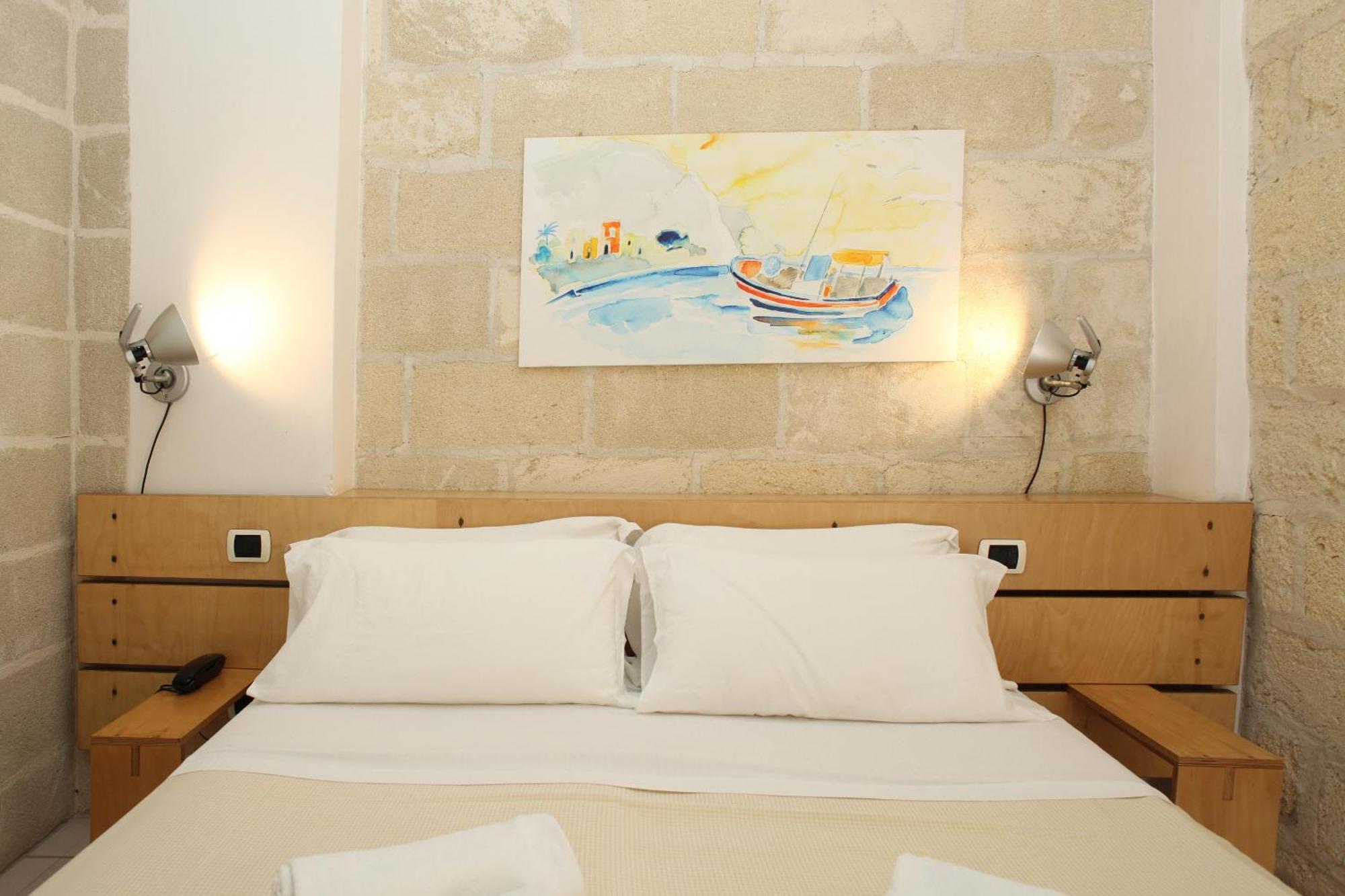 Hotel Delle Cave Favignana Ruang foto